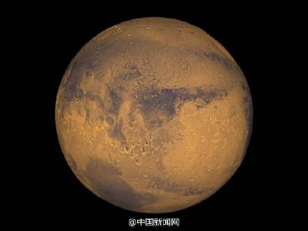 美国宇航局NASA宣布火星上有液态水